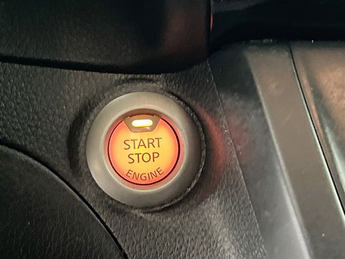 Used 2019 Nissan Sentra SV FWD image 24