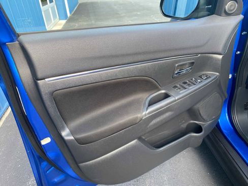 Used 2020 Mitsubishi Outlander Sport ES image 28