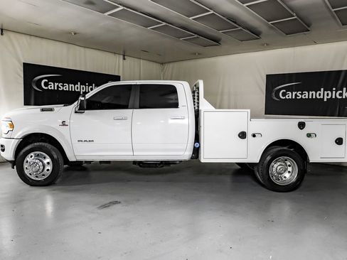 Used 2023 RAM 4500 Laramie image 9