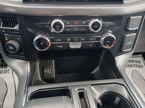 Used 2025 Ford F150 XLT w/ Equipment Group 301A Standard image 29