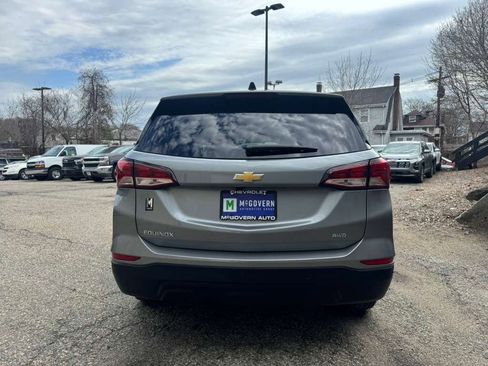 Used 2024 Chevrolet Equinox LS w/ LS Convenience Package image 4