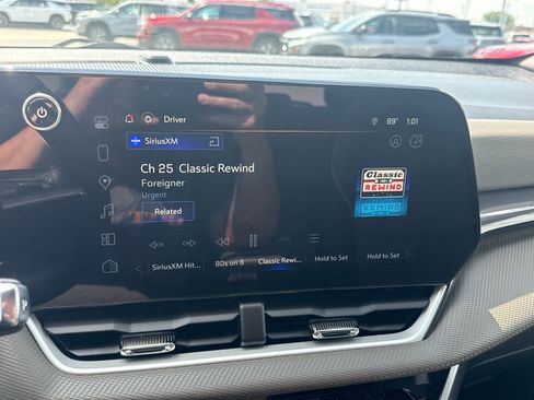 Certified 2025 Chevrolet Equinox LT w/ Convenience Package II AWD/4WD image 18