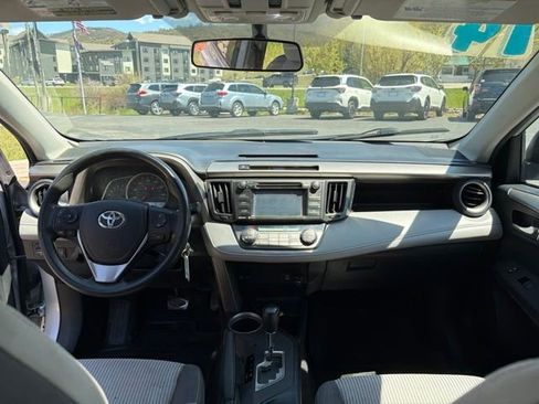 Used 2014 Toyota RAV4 XLE AWD/4WD image 26