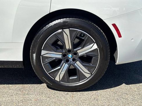 Used 2026 BMW iX xDrive60 AWD/4WD image 14