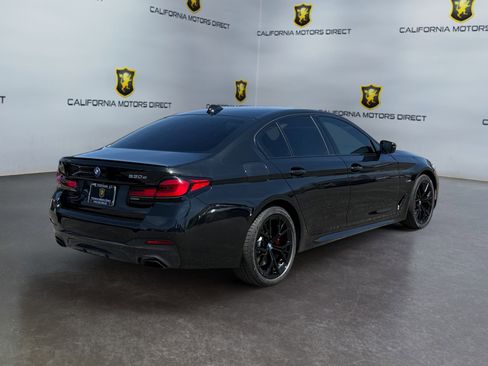 Used 2023 BMW 530e w/ M Sport Package image 5