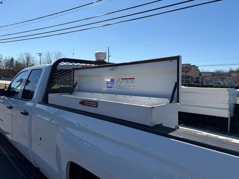Used 2018 Chevrolet Silverado 2500 W/T w/ Snow Plow Prep Package image 23