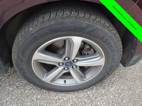 Used 2019 Ford Edge SEL w/ Equipment Group 201A AWD/4WD image 5