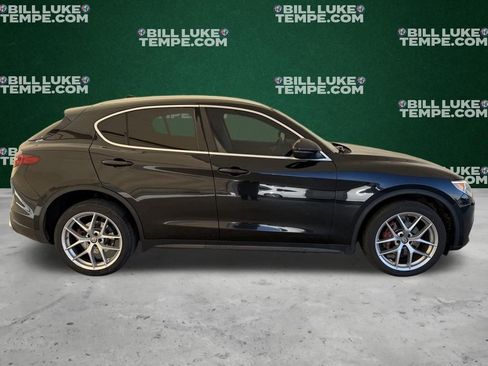 Used 2018 Alfa Romeo Stelvio Ti image 4
