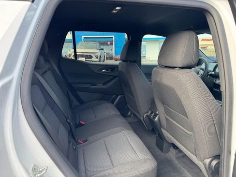 Used 2025 Chevrolet Equinox LT image 10