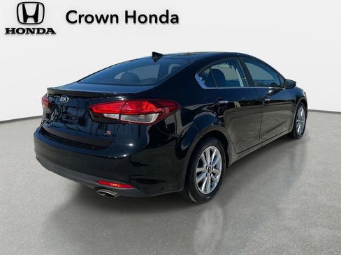 Used 2017 Kia Forte S w/ S Premium Package image 5