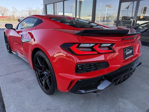 Used 2024 Chevrolet Corvette Z06 w/ Stealth Interior Trim Package image 10