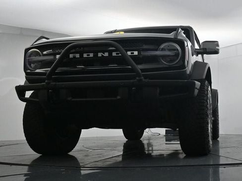 Certified 2023 Ford Bronco Outer Banks w/ Sasquatch Package AWD/4WD image 28