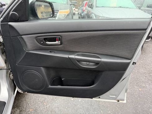 Used 2007 MAZDA MAZDA3 i Touring image 31