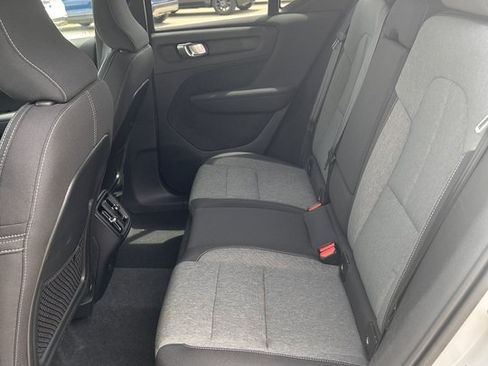 Used 2024 Volvo XC40 B5 Core AWD/4WD image 17