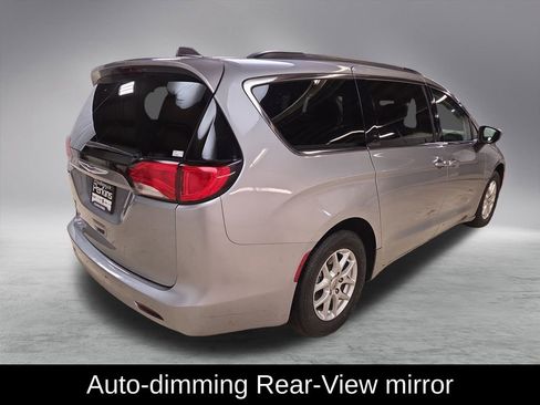 Used 2021 Chrysler Voyager Lxi image 8