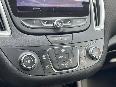 Used 2022 Chevrolet Malibu LS image 11