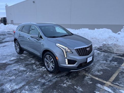 Used 2025 Cadillac XT5 Premium Luxury image 8