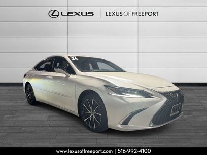 Used 2024 Lexus ES 300h w/ Premium Package