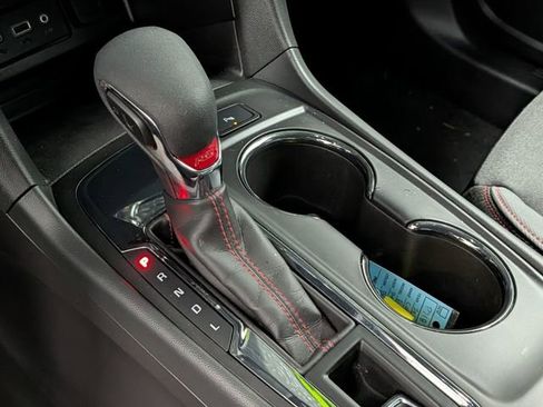 Certified 2024 Chevrolet Equinox RS FWD image 24