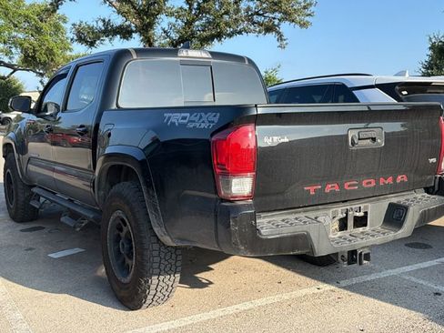 Certified 2017 Toyota Tacoma TRD Sport w/ Tow Package (A/T) AWD/4WD image 7