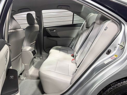 Used 2017 Toyota Camry XLE image 15