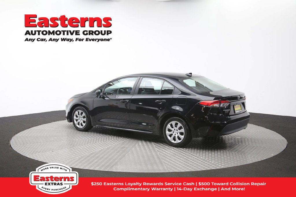Used 2025 Toyota Corolla LE FWD image 62
