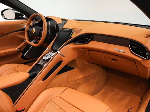 Certified 2025 Ferrari Roma Spider image 27