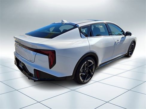 Used 2025 Kia K4 GT-Line w/ GT-Line Sunroof Package image 4