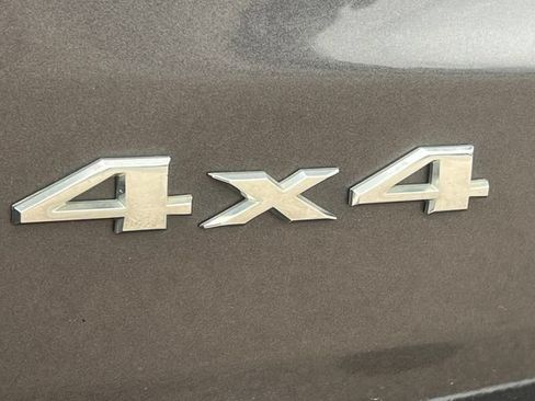 Used 2016 Jeep Grand Cherokee Limited AWD/4WD image 2