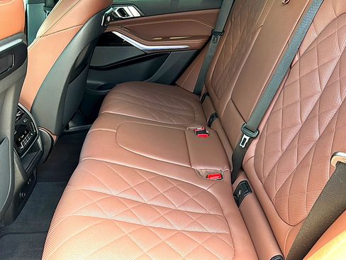 Certified 2025 BMW X5 xDrive50e w/ Premium Package AWD/4WD image 19