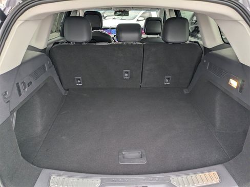 Used 2024 Lincoln Nautilus Premier w/ Equipment Group 102A image 13