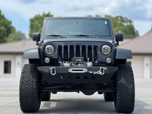 Used 2016 Jeep Wrangler Sport AWD/4WD image 2