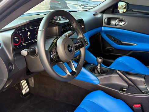Used 2024 Nissan Z Performance w/ Floor Mat Package RWD image 6