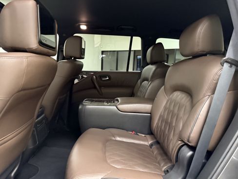Used 2022 Nissan Armada Platinum w/ Captain's Chairs Package RWD image 15