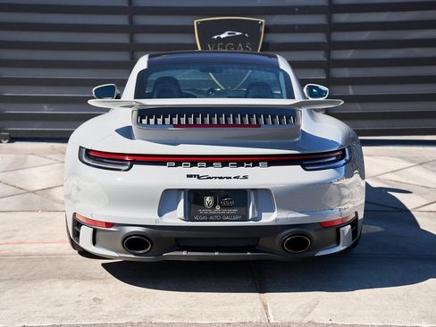Used 2024 Porsche 911 Carrera 4S w/ Premium Package image 16