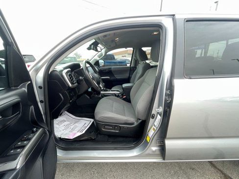 Used 2021 Toyota Tacoma SR5 image 10