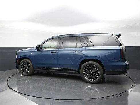 Used 2025 Cadillac Escalade Sport Platinum w/ LPO, Floor Liner Package AWD/4WD image 2