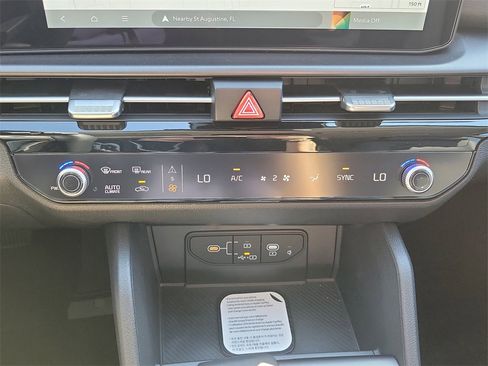 New 2026 Kia Sportage SX image 34