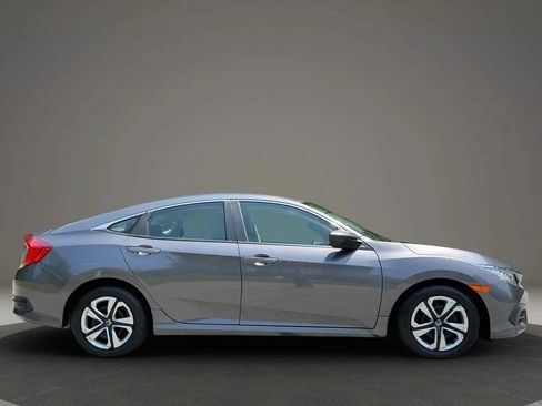 Used 2018 Honda Civic LX image 10