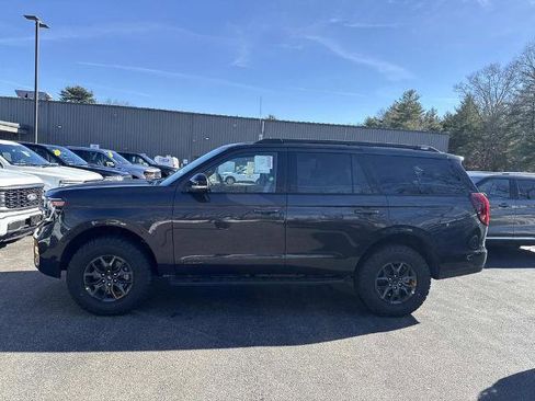 New 2026 Ford Expedition Tremor image 2