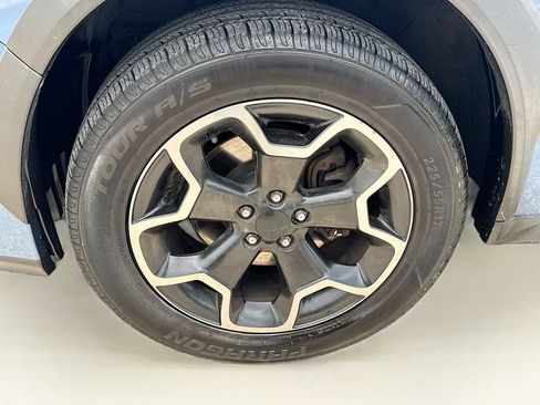 Used 2014 Subaru Crosstrek 2.0i Premium w/ Moonroof Package AWD/4WD image 36