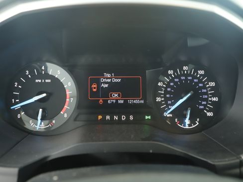 Used 2018 Ford Edge SEL image 14