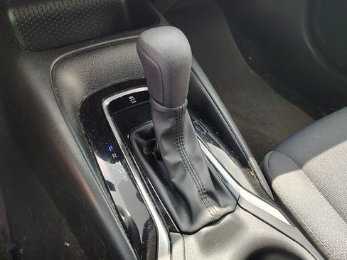 Used 2023 Toyota Corolla LE w/ LE Convenience Package FWD image 18