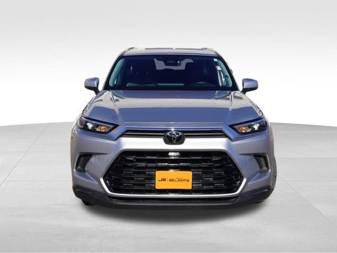 Used 2025 Toyota Grand Highlander AWD image 12