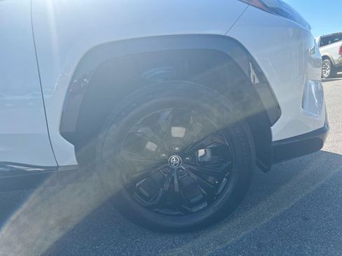 Used 2022 Toyota RAV4 XSE w/ XSE Grade Weather Package AWD/4WD image 12