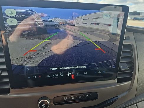 Used 2022 Ford Transit 350 XLT image 20