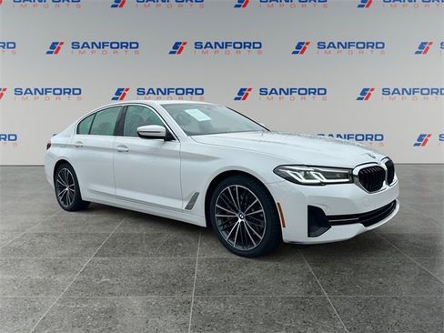 Used 2022 BMW 530i w/ Convenience Package image 7