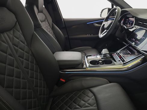 Used 2023 Audi SQ7 Prestige AWD/4WD image 10