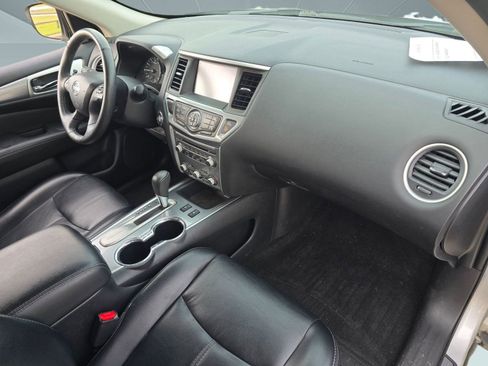 Used 2019 Nissan Pathfinder SL image 31