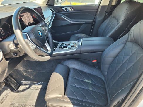 Used 2023 BMW X7 xDrive40i w/ Premium Package AWD/4WD image 23